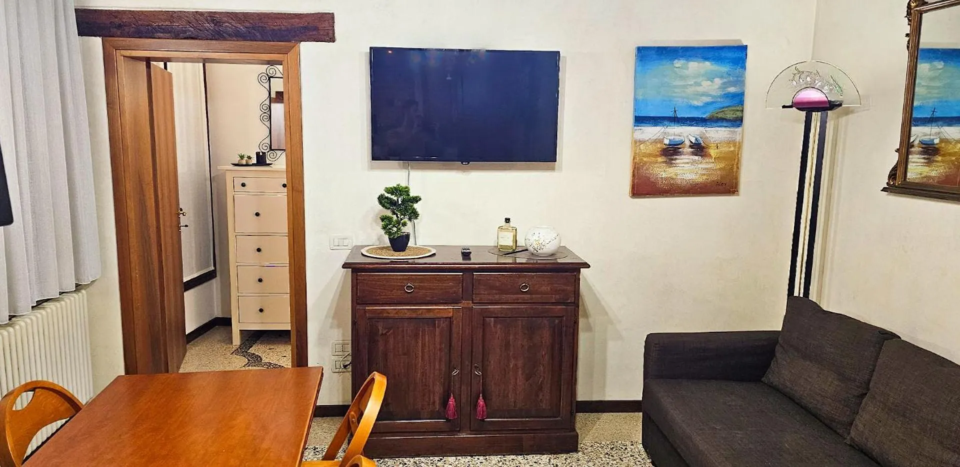 Apt Del 1800 Nel Centro Storico Di Treviso 0*,  İtalya